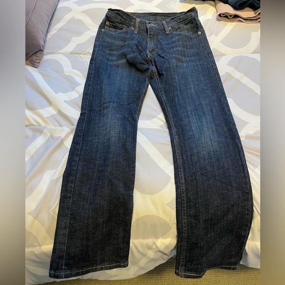 Men’s Levi Jeans - Picture 4 of 5